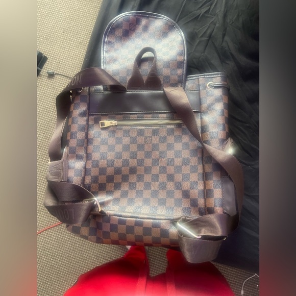Louis Vuitton backpack just like new nothing is wrong with it I just don’t use. - Picture 5 of 5